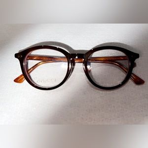 Gucci eye glasses